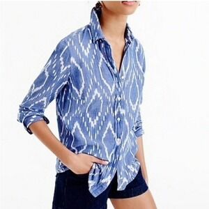 J. Crew Blue and White Patterned Shirt Size 2 Petite